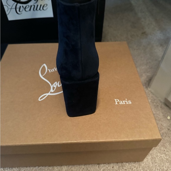 Authentic Christian Loubotin Castarika Navy suede boot - Picture 13 of 16